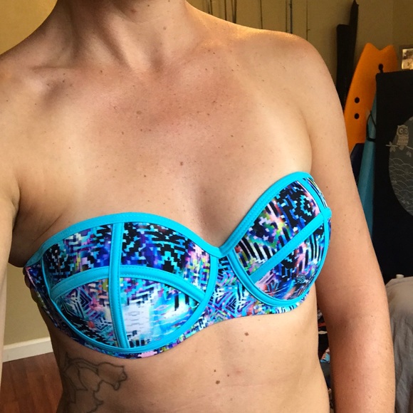 Blue Printed Strapless Bikini Top Size Small - Picture 8 of 8